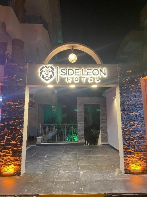 Side Leon Otel Eksteriør billede